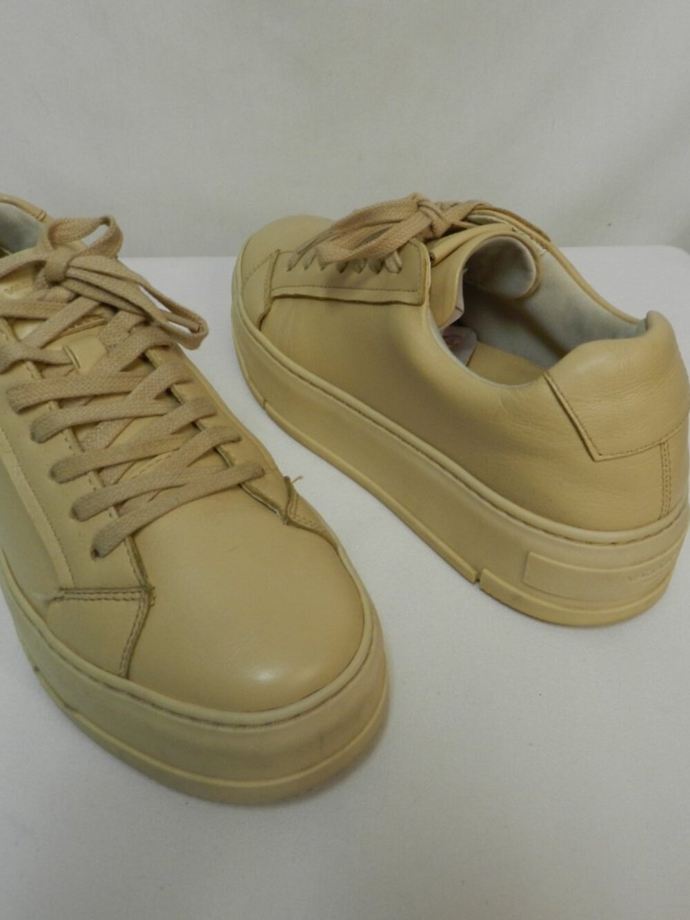 Vagabond Judy Size 38 US 8 Leather platform cream beige trainers sneakers casual